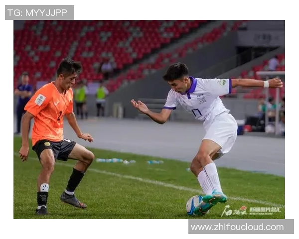 与杨伟畅谈足球生涯的点滴与成长之路 与杨伟畅谈足球生涯的点滴与成长之路