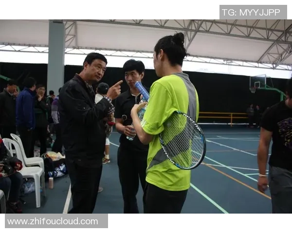 成都网球队在城市联赛中的默契配合与战术分析